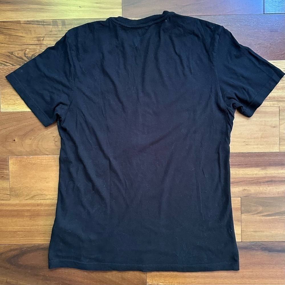 Guess Roses T-Shirt - Picture 2 of 4